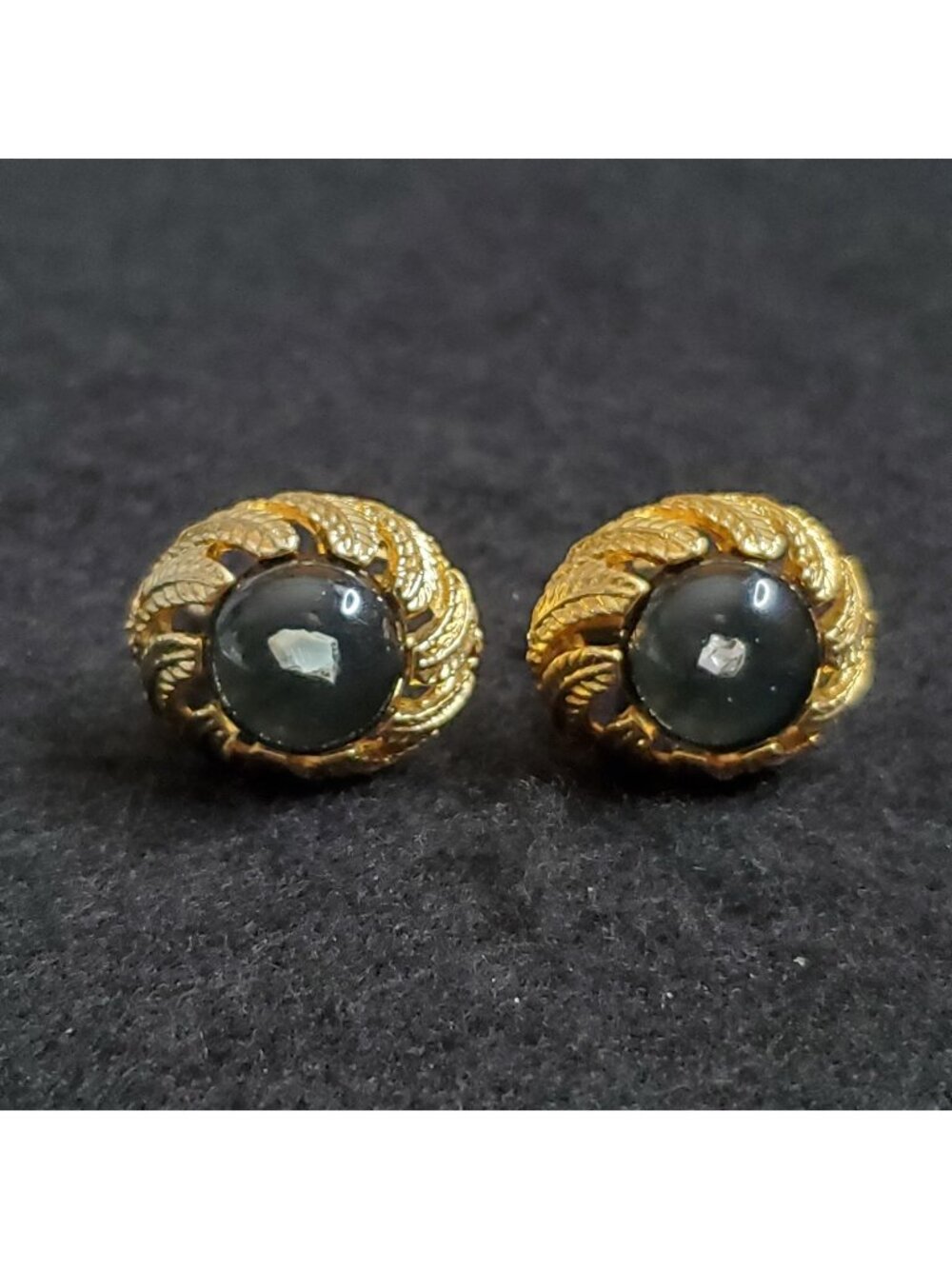 Vintage Cufflinks Gold Tone Black Opal Chip 7/8"